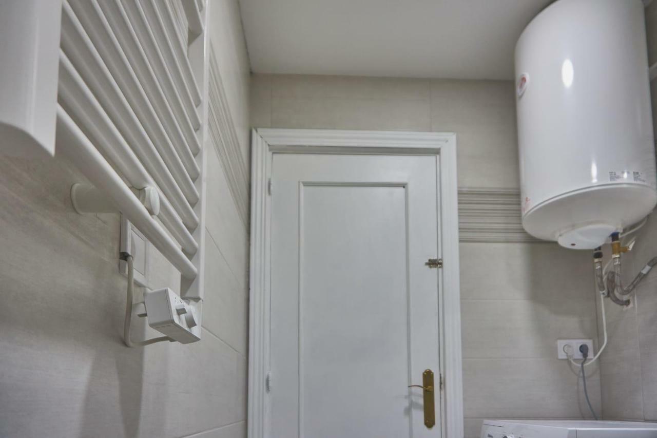 Studio Apartment,893382529:JPEG